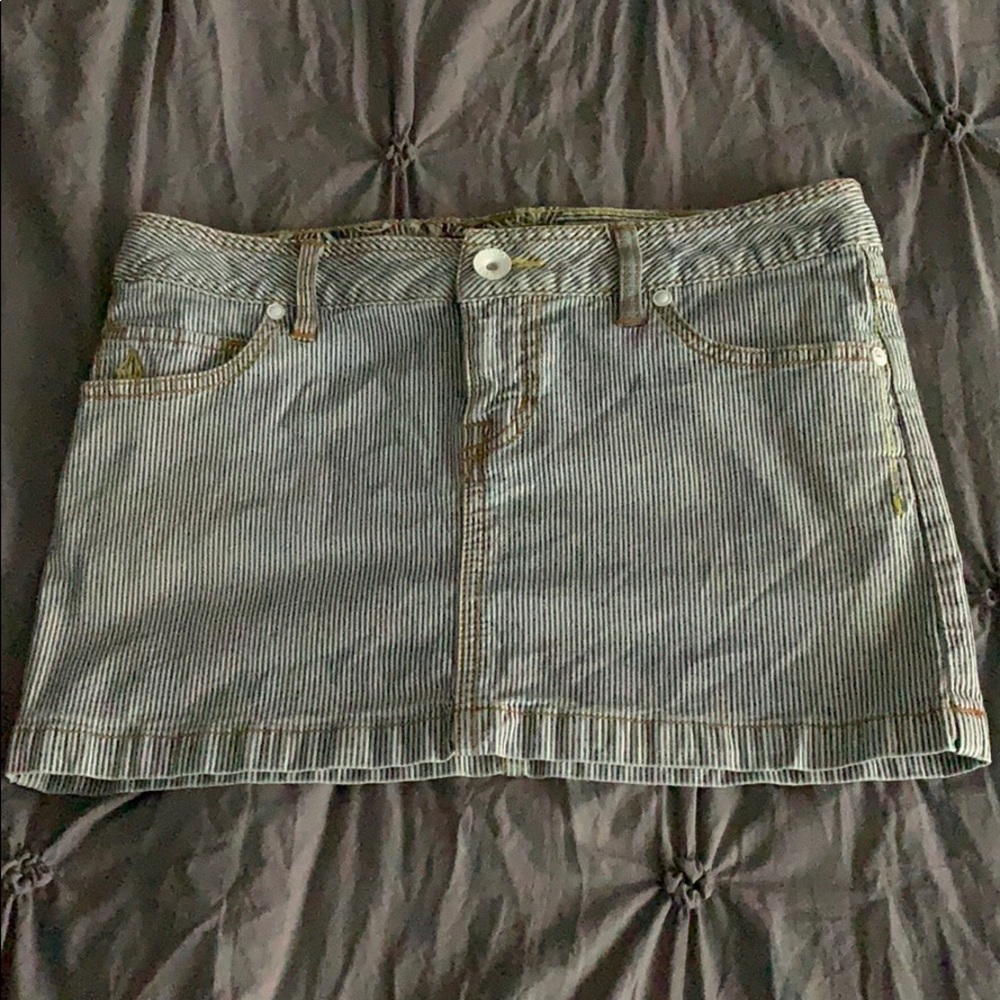 Volcom mini skirt